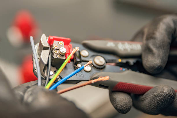 Best Emergency Electrician Near Me  in Huntertown, IN