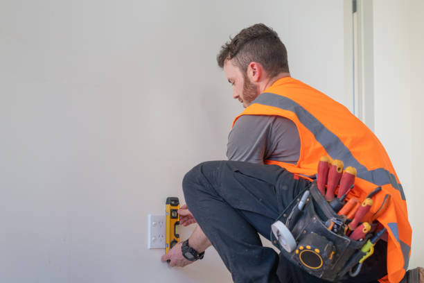 Best Outdoor Lighting Installation  in Huntertown, IN
