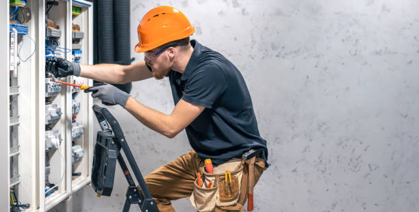 Best Licensed Electrician  in Huntertown, IN
